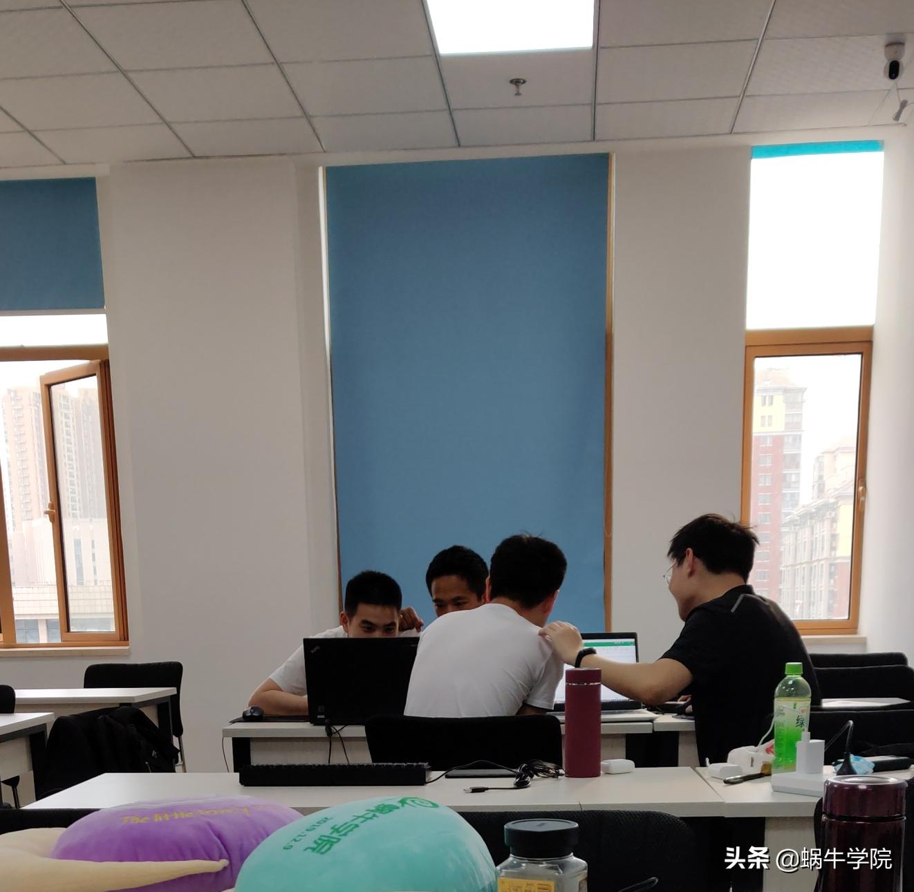 蜗牛学院武汉校区,蜗牛学院培训价目表