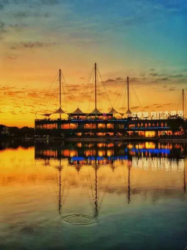 手机相机倒影怎么办,手机拍倒影照片怎么拍