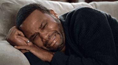 一张嘴臭牙齿就臭怎么办,一张嘴就口臭小妙招