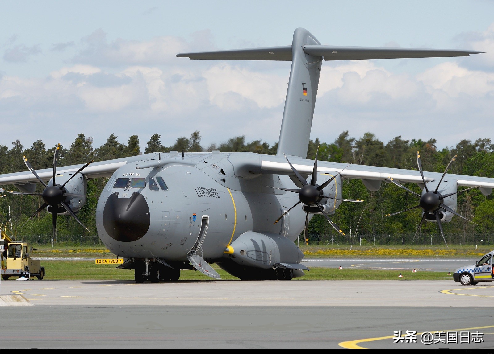 西班牙空军运送防疫物资,a400m运输机何时能服役