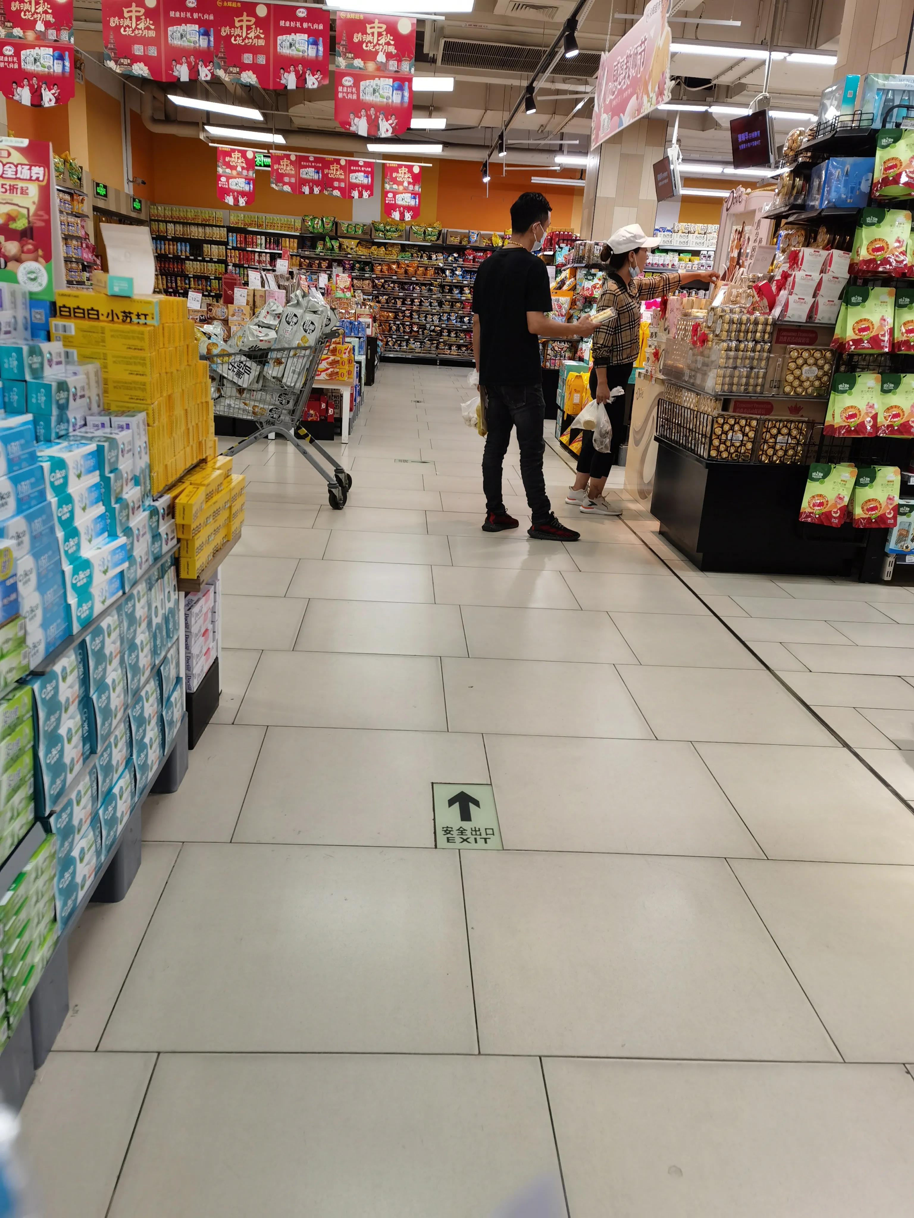 家长纠结孩子位置幼师该如何回答,家长纠结孩子该不该上一年级