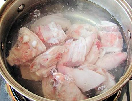 猪蹄的做法高压锅炖猪蹄,猪蹄不用高压锅怎么才能软烂脱骨