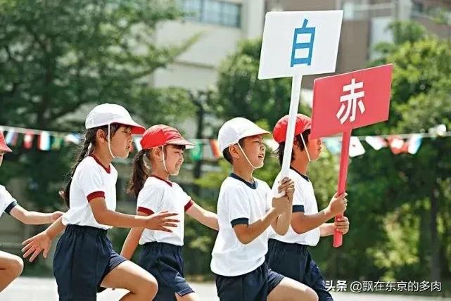 介绍一下日本小学生,中日小学初中孩子教育对比差异