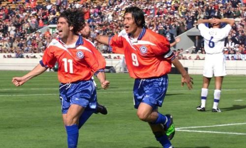 足坛十大黄金左脚第二名,天下足球十大黄金组合