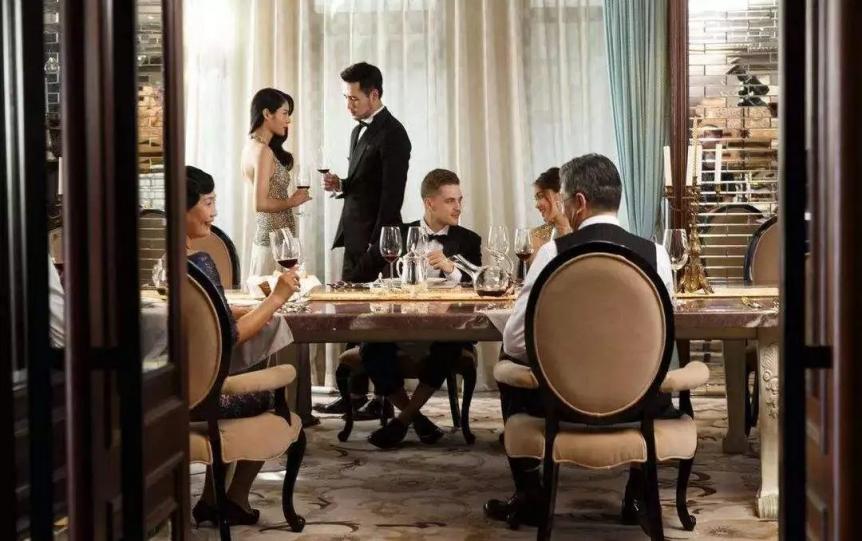 香逸中央9.19-9.20金秋选房节，“蟹”逅璀璨中秋，等您来打卡