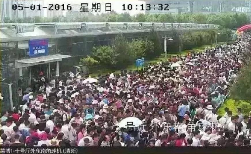 到山东不会饿着你,到山东怎么能不吃煎饼和大馒头呢