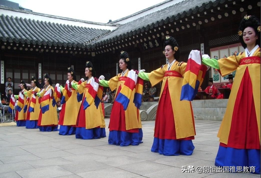 哪个学校可以学韩语和日语,哪个大学可以学韩语和日语