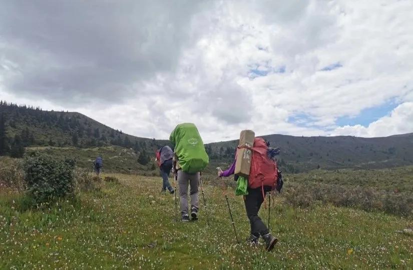 8月格聂c线,8月走格聂南线穿什么