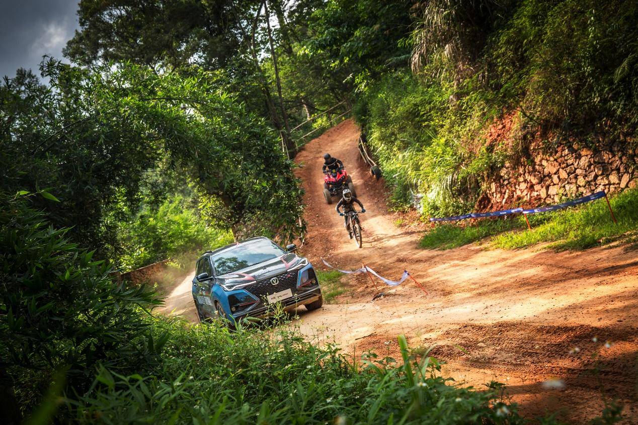 长安cs75山地越野测试,长安cs75蓝鲸版山地测试