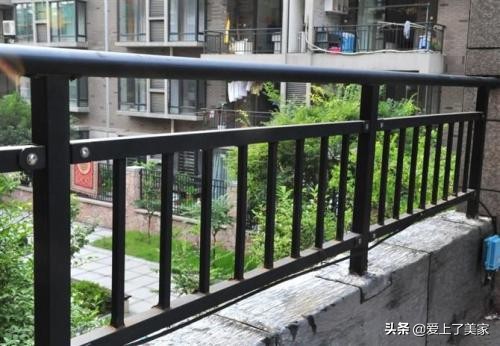 阳台铝合金护栏要不要拆除?怪自己当初不懂