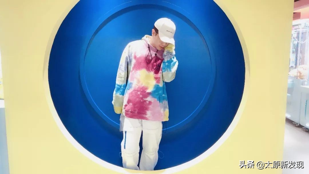 太原新开超火抓娃娃网红店！专门贩卖少女心的粉红小店！梦幻拍照