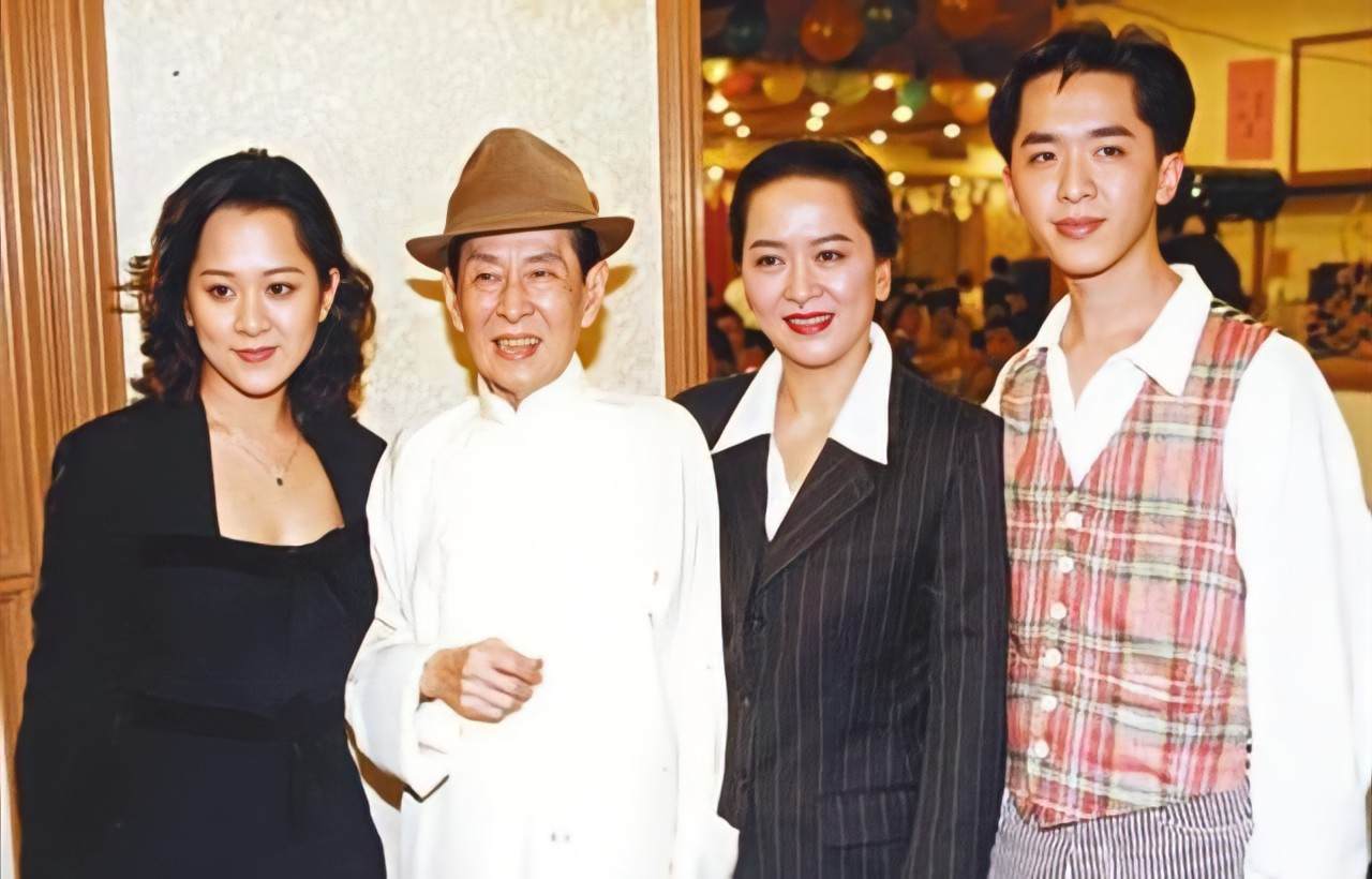 6位大腕也曾在星爷电影中跑龙套,周星驰电影里的80个配角