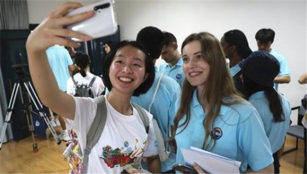 银行待遇好还是保险待遇好,银行待遇最好的行业