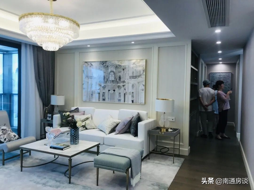 扛鼎之作！北大街高端住宅售楼处首度公开，现场被买房人挤爆