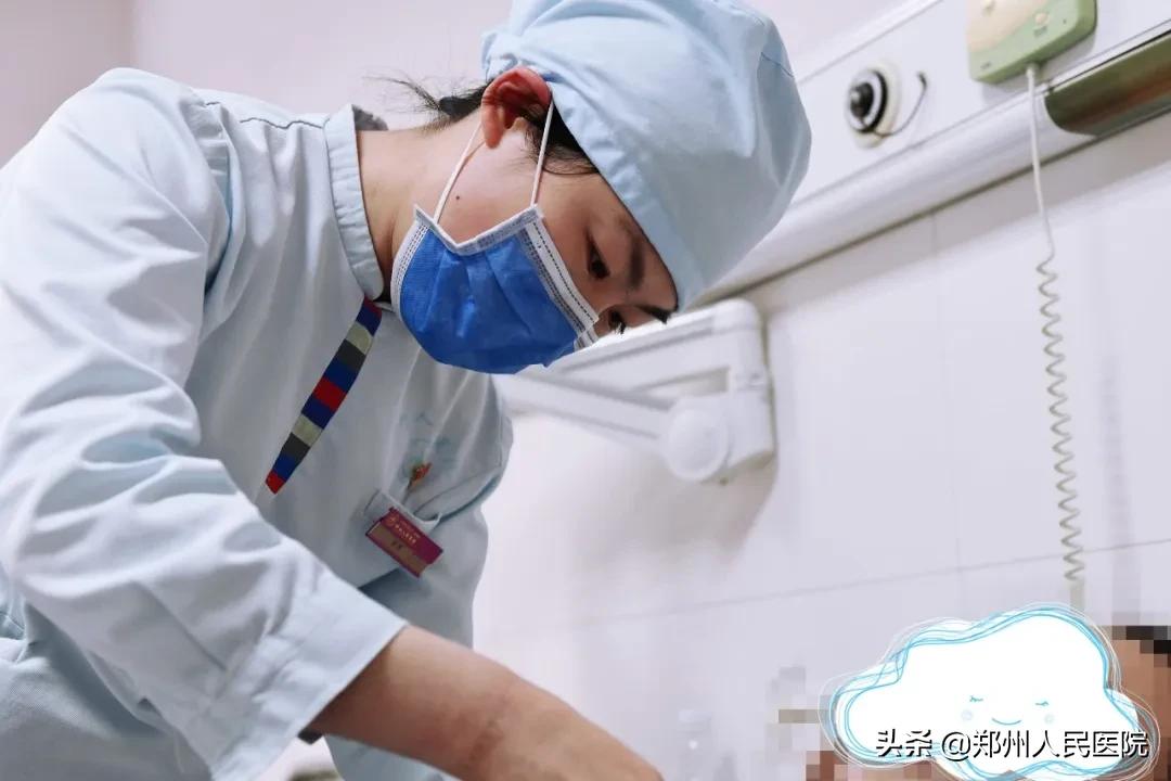 郑医好职工丨许慧：沉稳果敢，她用平凡抒写担当与温暖