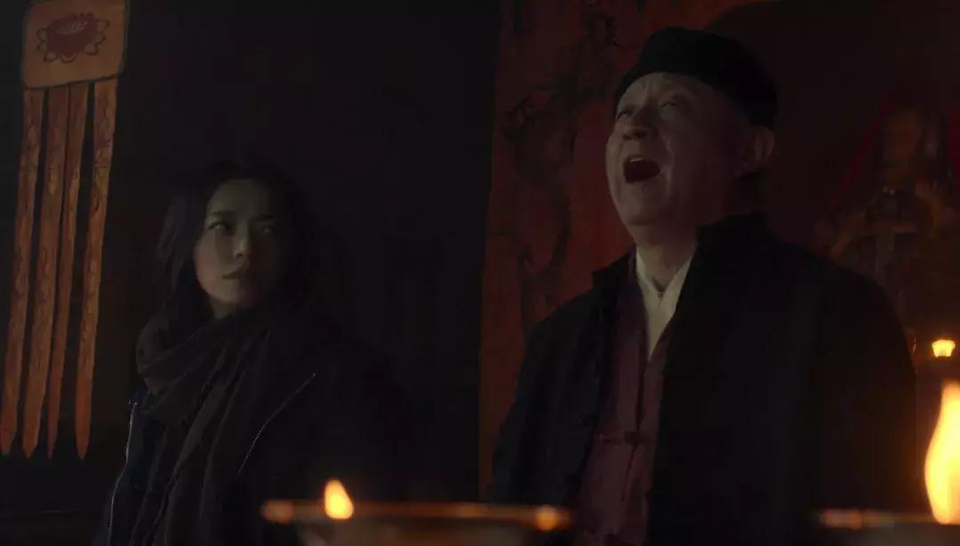 当一个女人说想和你交往,当女人和你说想爱谁就爱谁吧