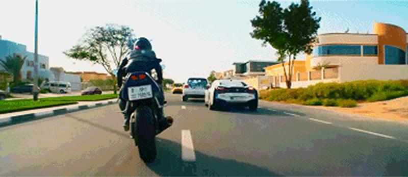 66岁高龄的成龙还能打，他才是披荆斩棘的《急先锋》