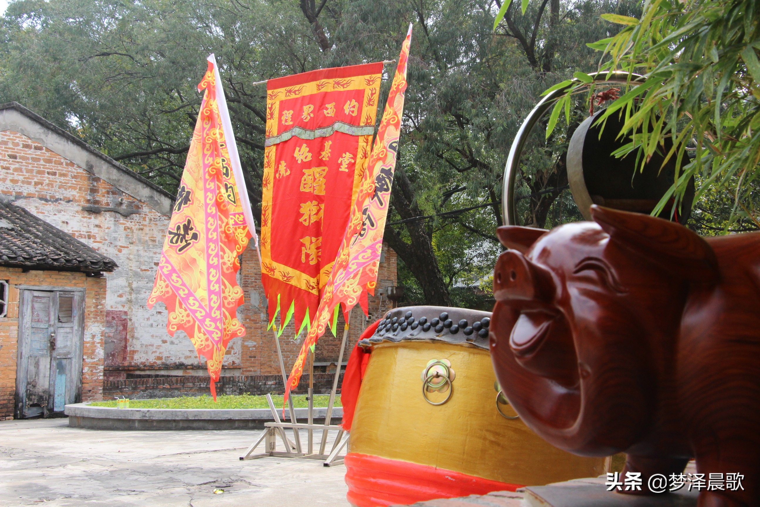 猪年大吉喜气洋洋广场舞,猪年金猪大吉广场舞