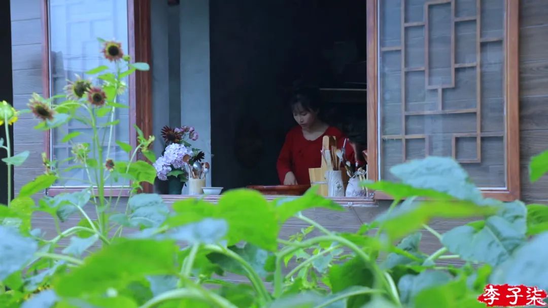 看了李子柒的视频的感受,看完李子柒后的感受