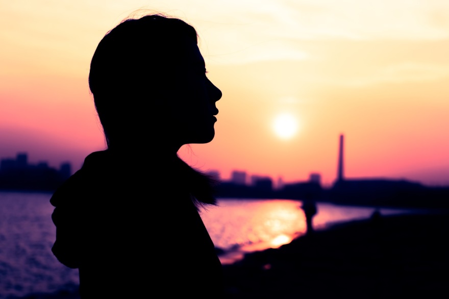 拉黑认识十年的朋友,拉黑了认识十年的闺蜜