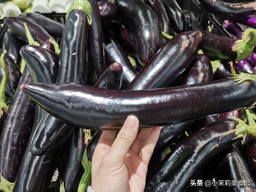 茄子应该怎么挑选 (茄子怎么挑选技巧图片大全)