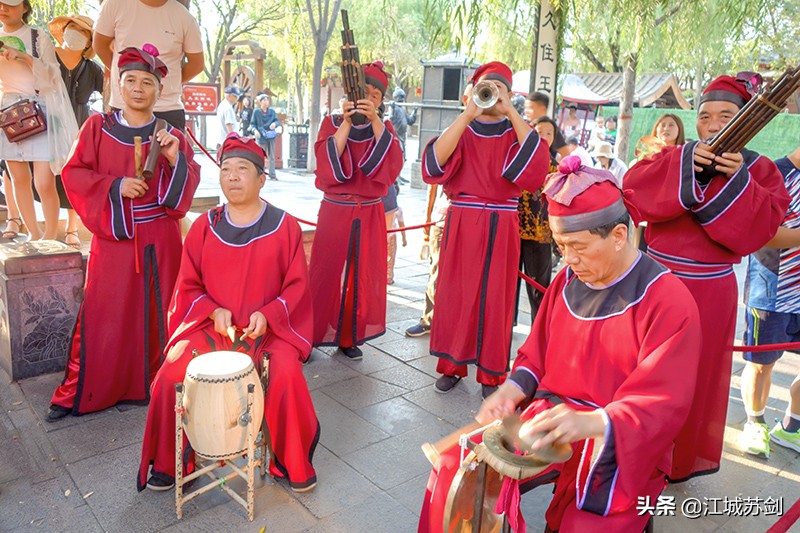 古城威风锣鼓表演视频,开封锣鼓