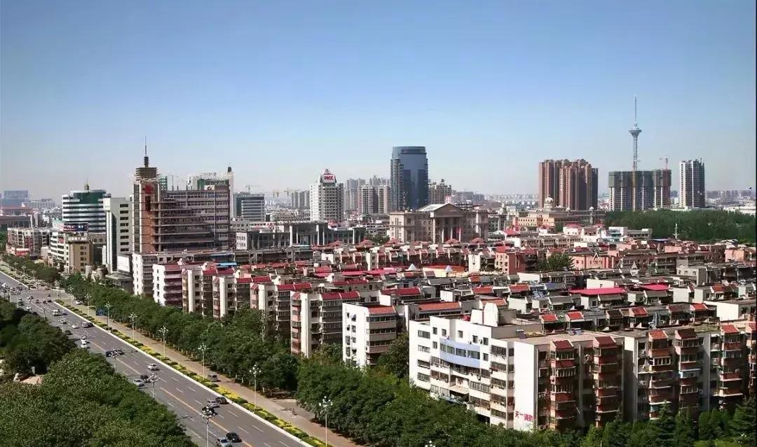 各大房企争相布局商办赛道,开发商抢地成热潮