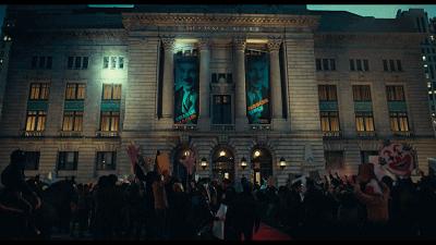 它因为尺度太大，被美国人*制抵**上映，“小丑”终将成为经典