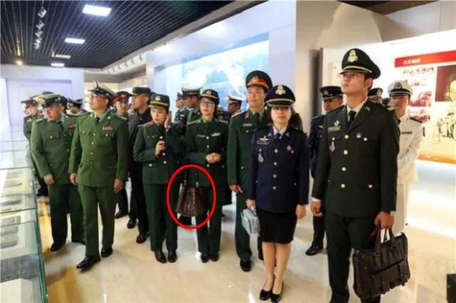 当年号称“世界第三”，如今越南*队军**怎么样，军费都要自己赚