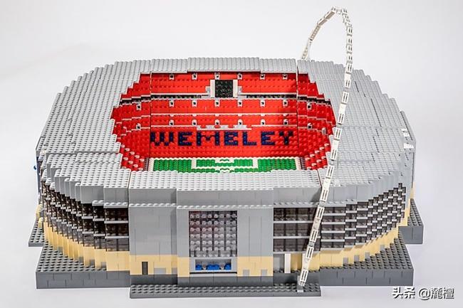 用乐高积木再现18座著名足球场馆，英超球迷一定要看
