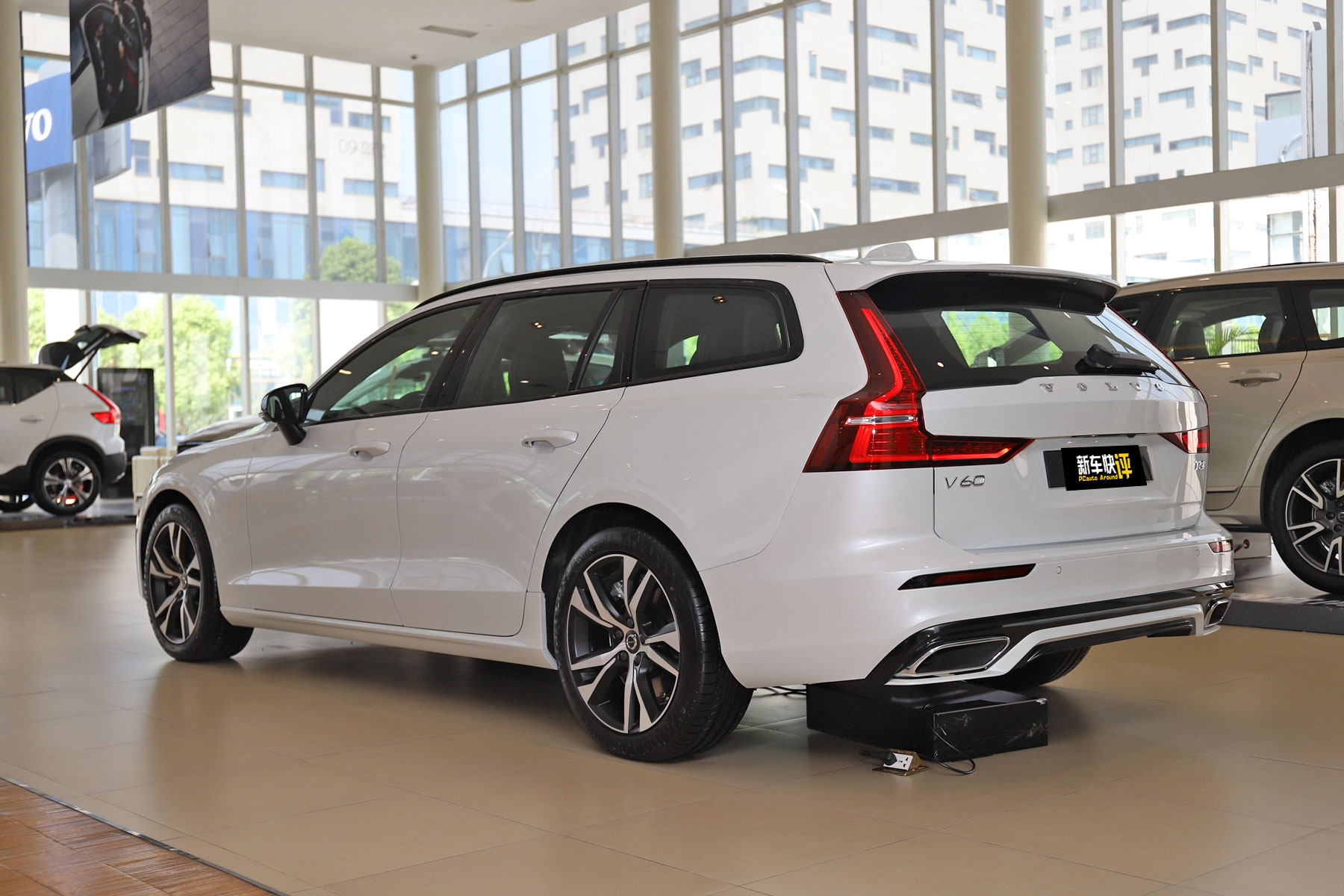 沃尔沃v60是旅行车还是旅行轿车,沃尔沃v60旅行选哪个版本