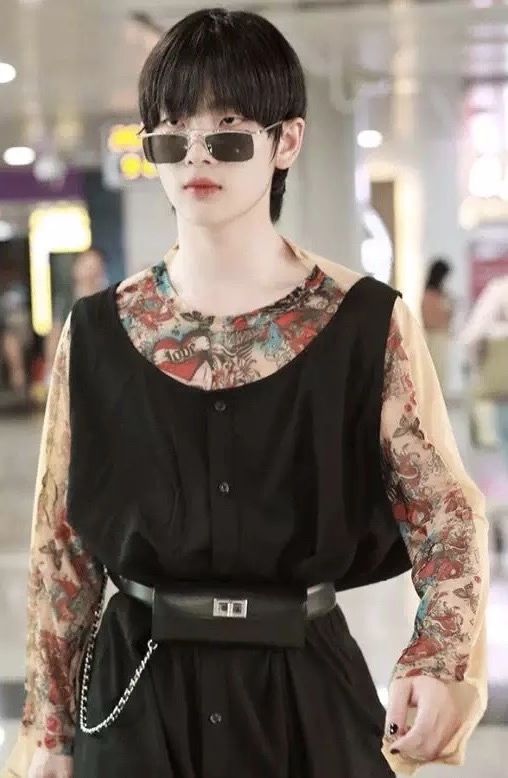 周震南被吓到,看周震南reaction反应