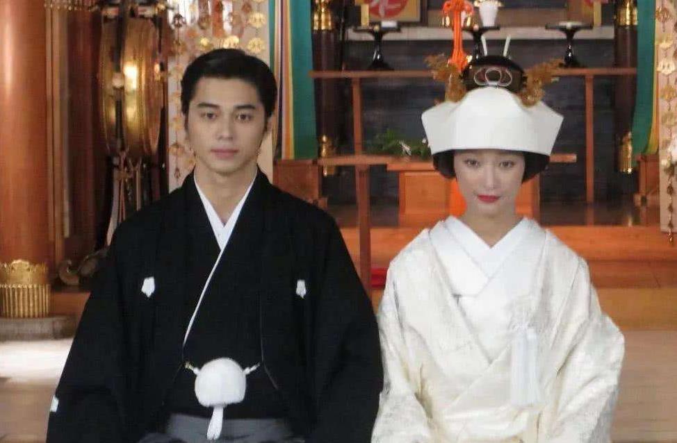 东出昌大渡边杏合作的电视剧,渡边杏为东出昌大出轨道歉