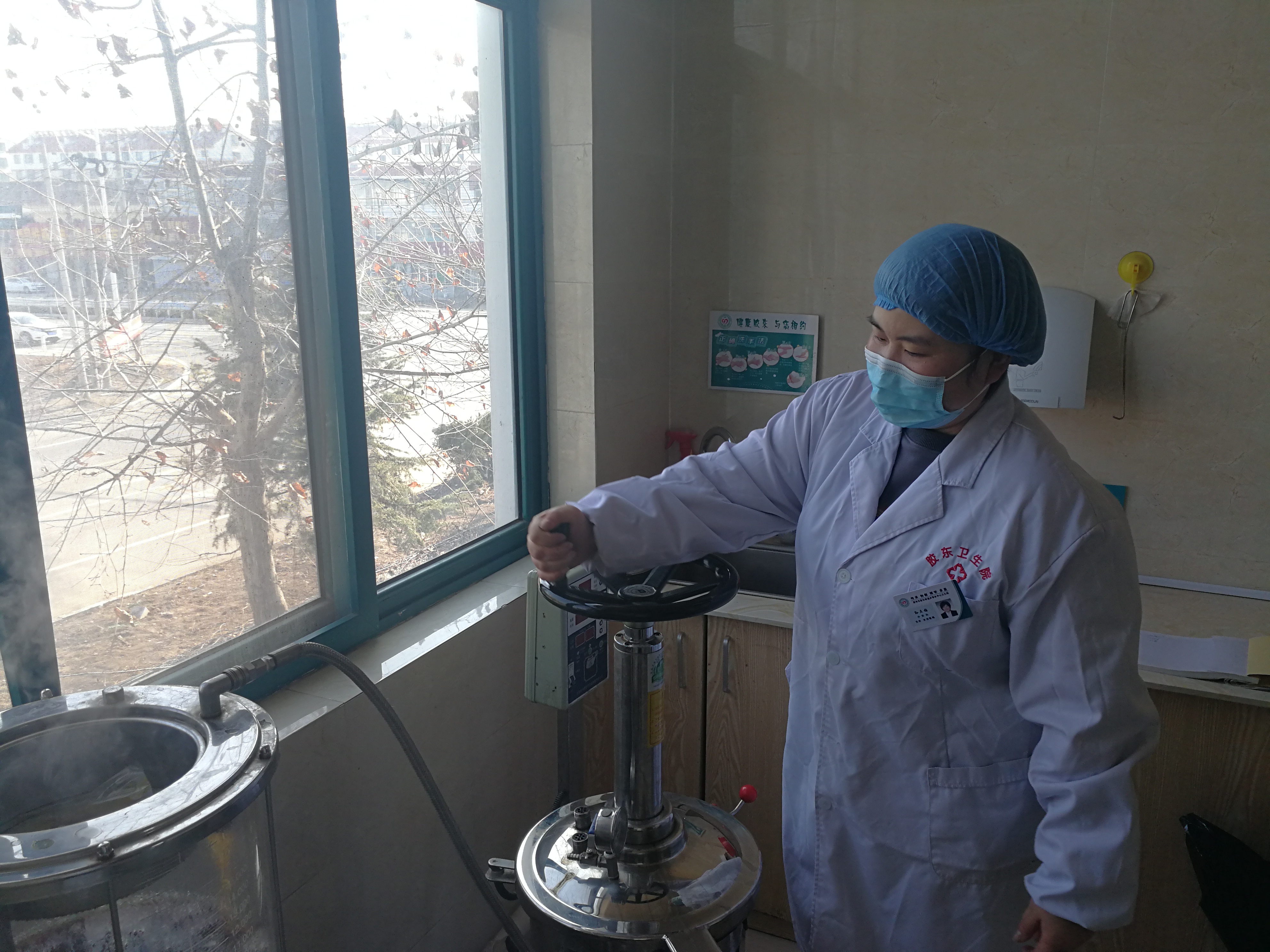 胶州胶东街道：80后女中医孙立梅，战书，送给自己的特殊新年礼物「你穿隔离衣的样子很美」