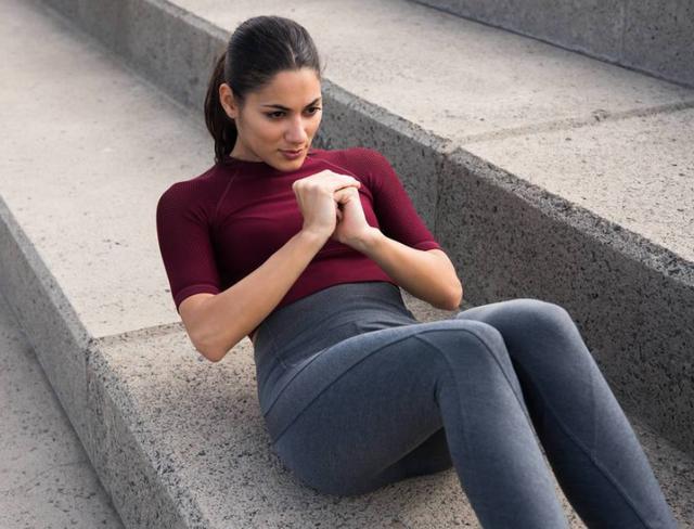 欧美女人对丁字裤情有独钟，但中国女性不喜欢，网友：原因很简单