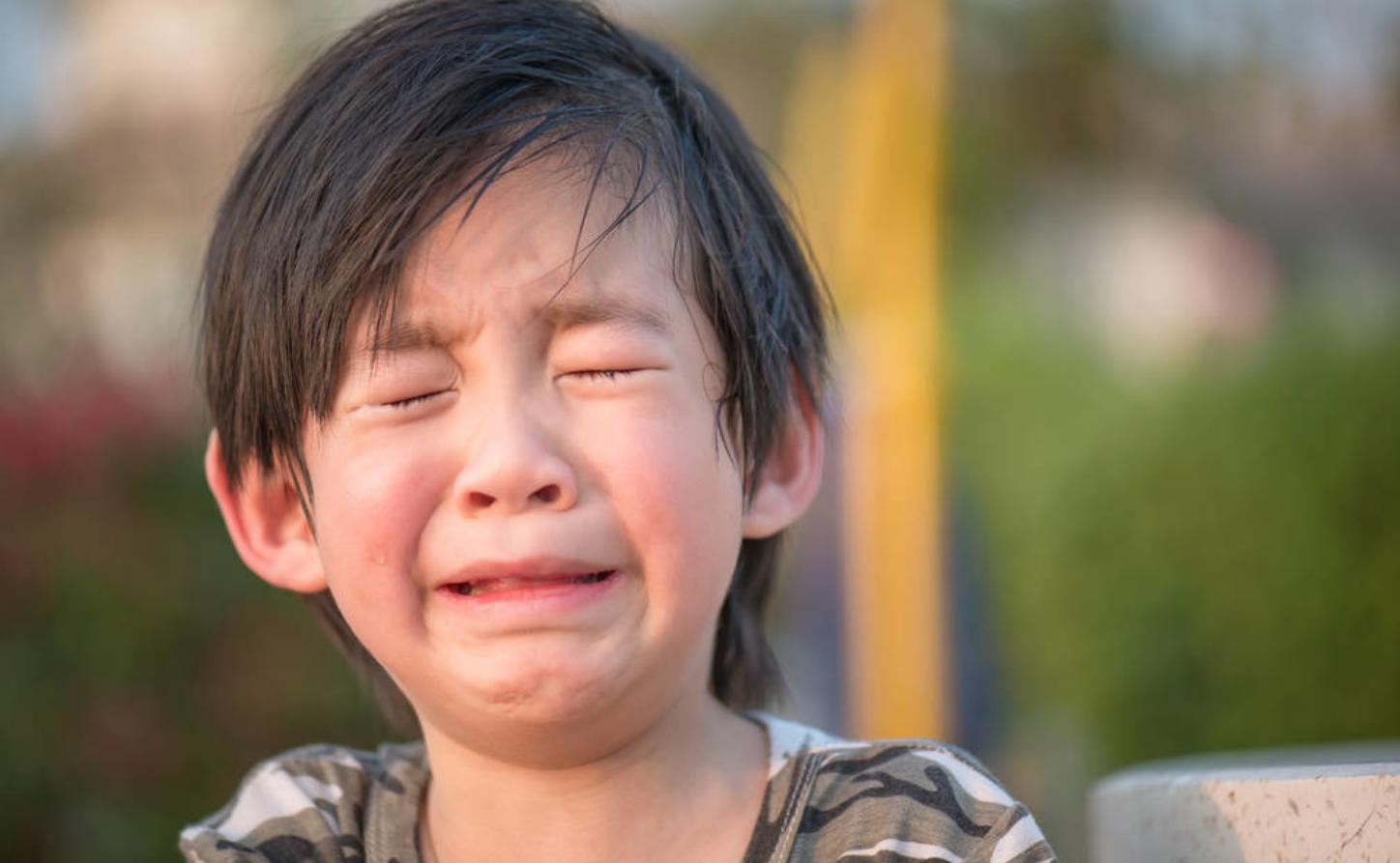 家有超级胆小的孩子,家里孩子胆小该怎么办