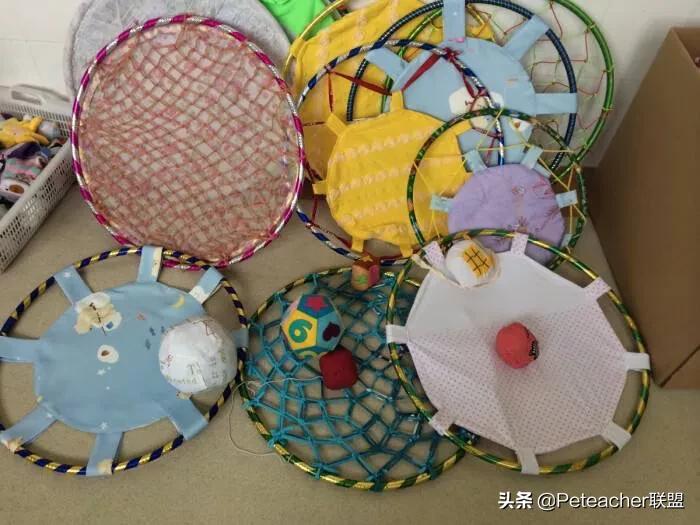 如何用废纸箱子做体育器材视频,如何用废品制作体育器材