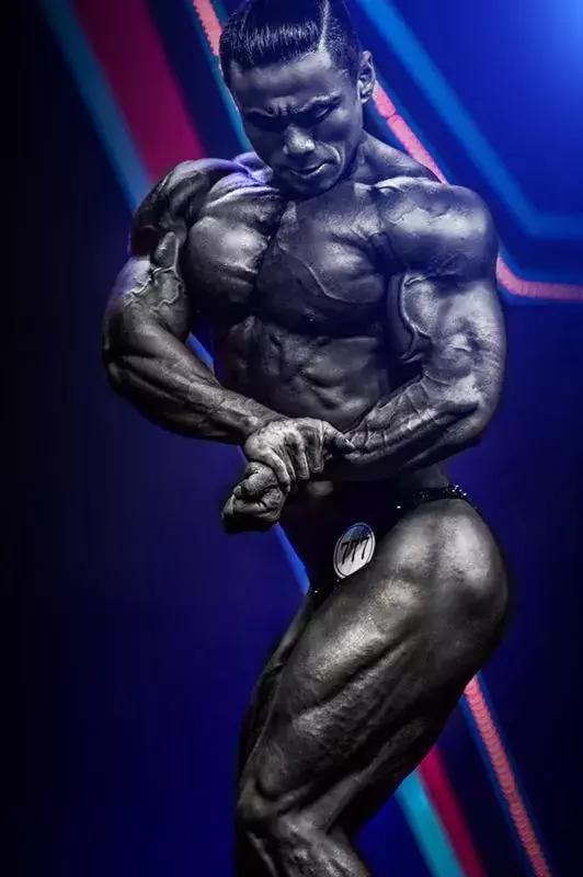 一健成名健身教练现状,一健成名老板多大了