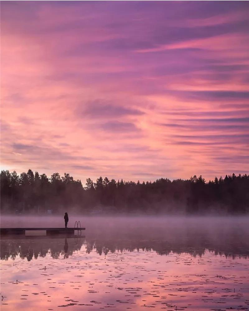 栈桥海边诗人,水边唯美的诗句