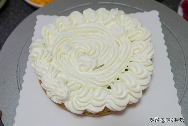 蛋糕怎么做好吃又简单教程,蛋糕怎样做蓬松又好吃秘诀