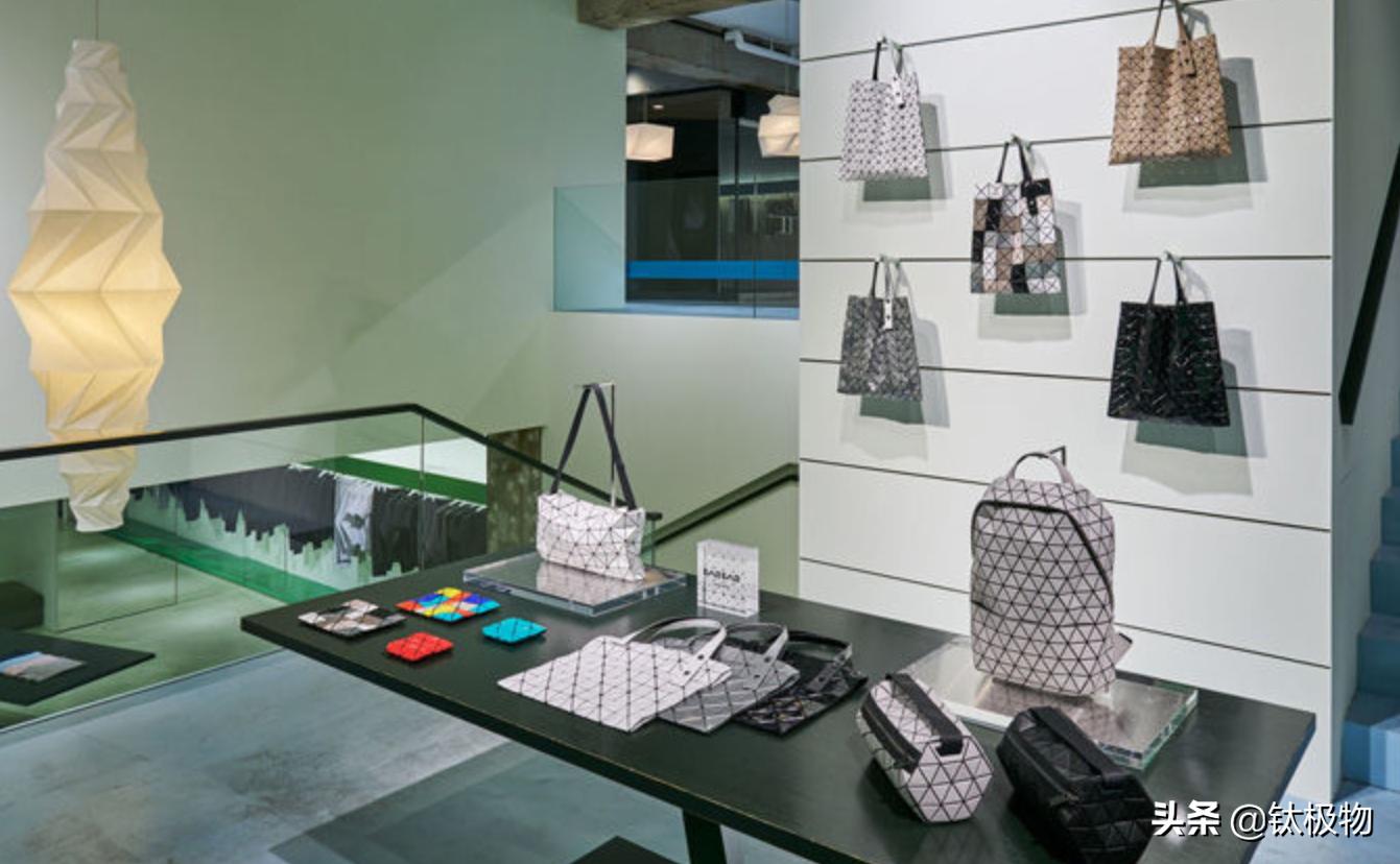 全球十大轻奢男士皮鞋品牌,全球轻奢10大家具品牌排名