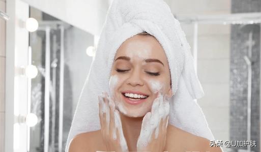 牙膏洗脸美白最快的方法,用牙膏洗脸能治疗男性脸出油吗