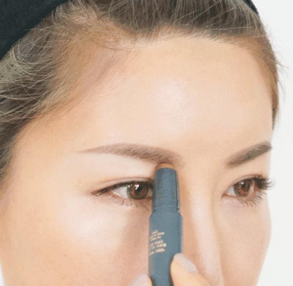 鼻头大鼻翼大用修容棒怎么修容,修容笔和修容棒一样吗怎么用