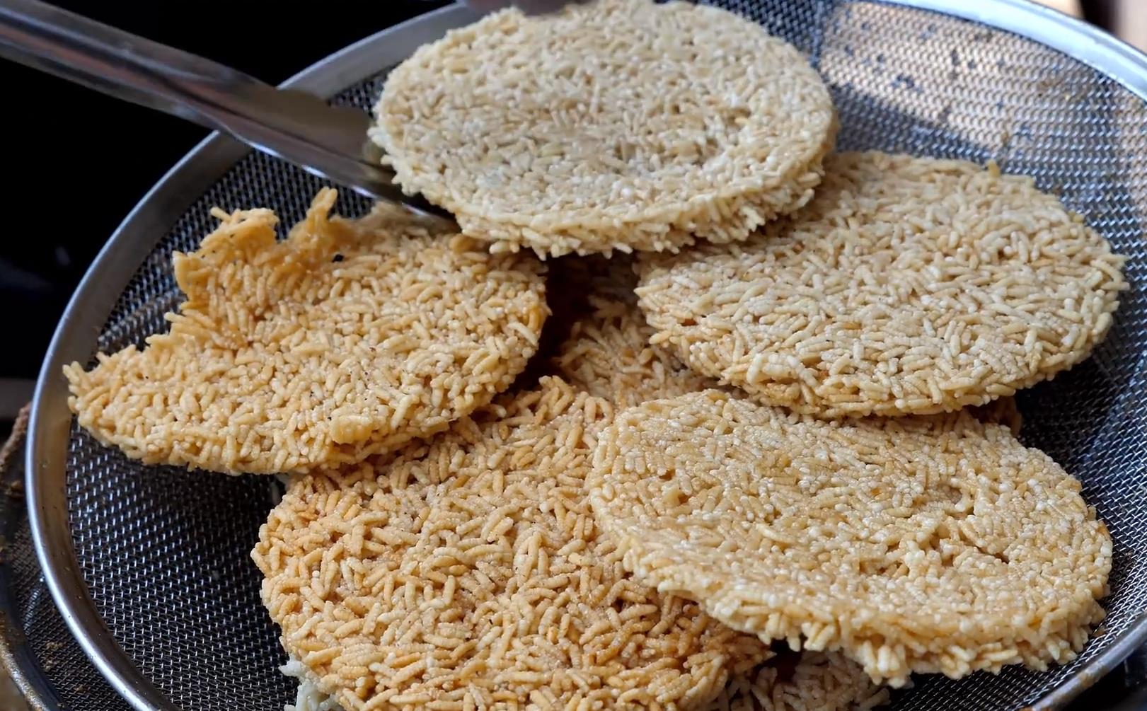 西安小伙卖炸鸡,西乡小伙卖炸鸡一天挣20万