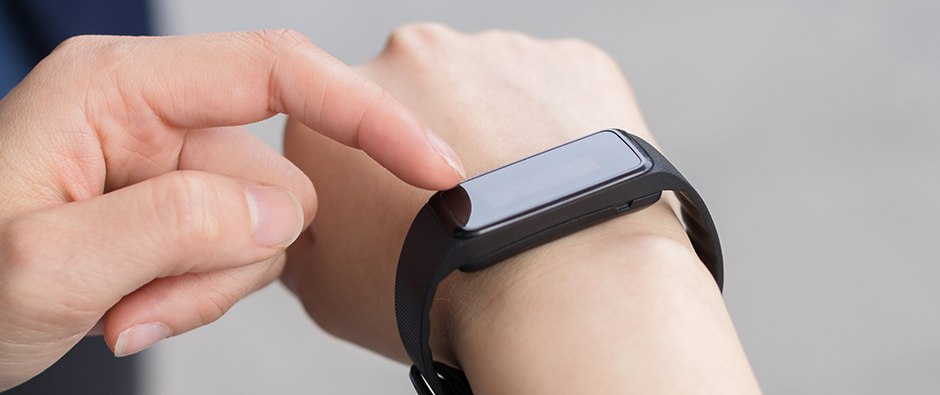 aeq-110w-1a手表怎么调时间,运动手表怎么调时间