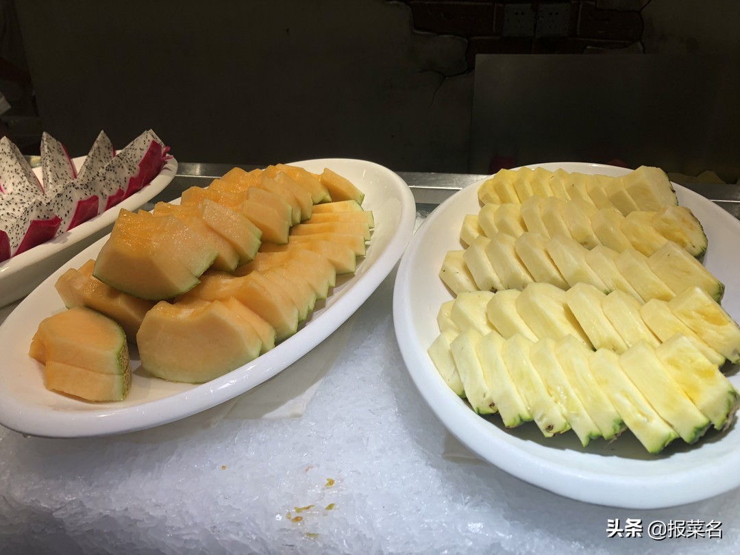 螃蟹虾扇贝,海鲜自助螃蟹和大扇贝