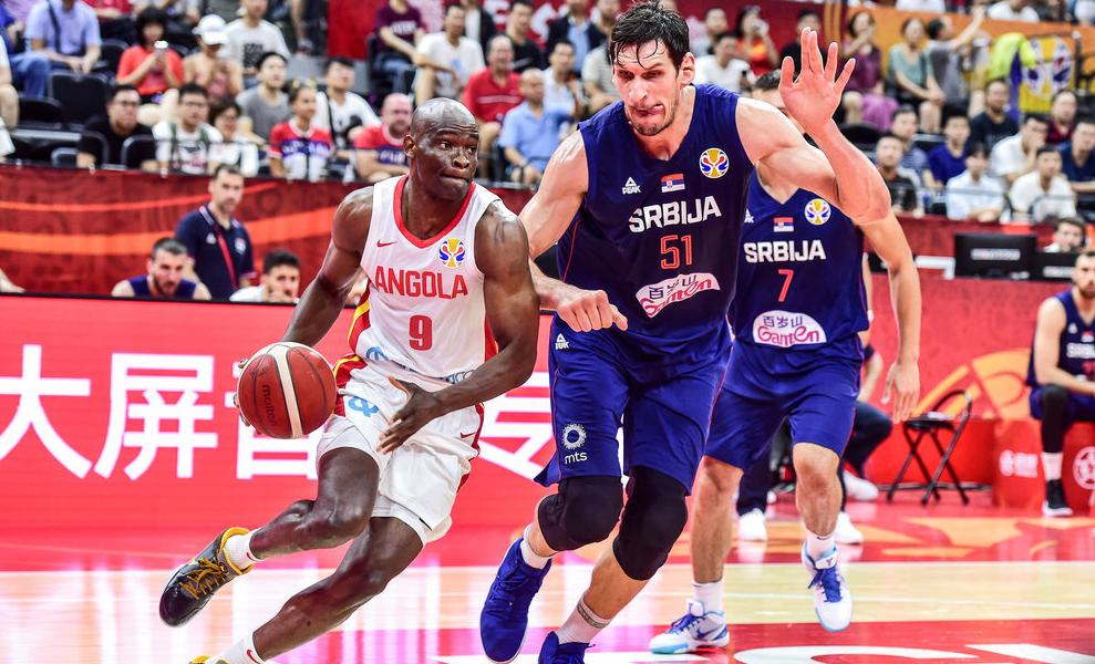 约基奇得总冠军回塞尔维亚庆祝,约基奇半场三分绝杀勇士