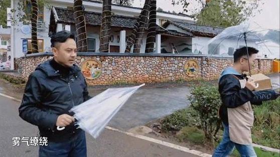 汪涵从中专逆袭湖南卫视主持人,从湖南一哥到跌落神坛