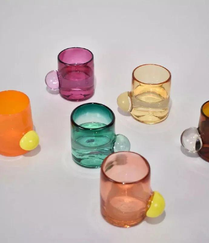 设计师拼了！6款你很难想象的水杯设计