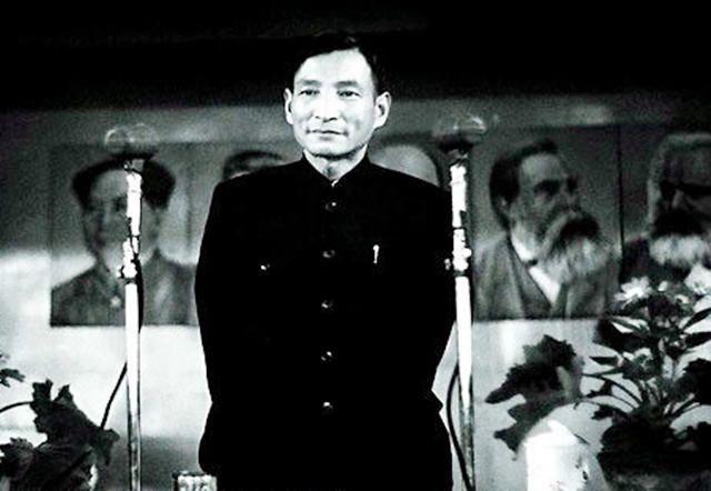 毛*东泽**如何评价周恩来、*少奇刘**、*德朱**、*小平邓**、*云陈**、瞿秋白？